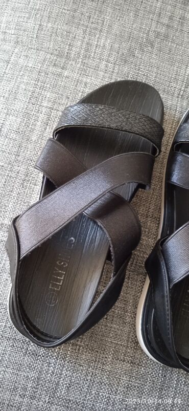 grubin zenske sandale: Sandals, 37.5