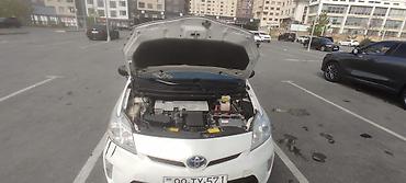 prius qiymət: Toyota Prius: 1.8 l | 2012 il Universal — 1