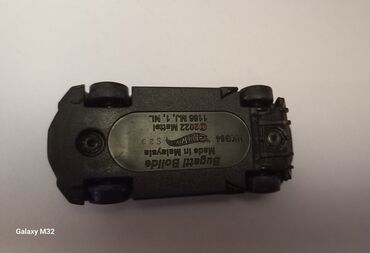 Игрушки: Продаю машинки хот вилс ( на обороте написано). покупаете первые 4 at lalafo.kg — 8 Игрушки: Продаю машинки хот вилс ( на обороте написано). покупаете первые 4 — 8