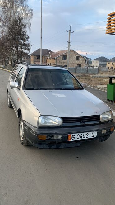 Volkswagen: Volkswagen Golf: 1994 г., 1.8 л, Механика, Бензин, Универсал