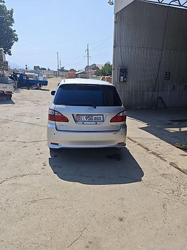 Toyota Ipsum: 2004 г., Вэн/Минивэн — 1