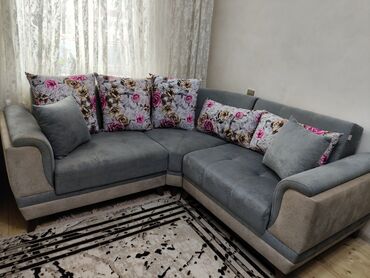 Yataq otağı dəstləri: İkinəfərlik çarpayı, Dolab, Termo, 2 tumba, İşlənmiş