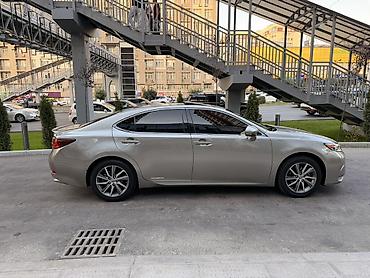 ls 470: Lexus ES: 2017 г., 2.5 л, Автомат, Гибрид, Седан — 5