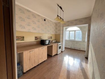 3 комнатная квартира продажа: 3 комнаты, 79 м², Индивидуалка, 6 этаж, Косметический ремонт