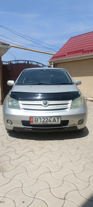 tayota runx: Toyota ist: 2002 г., 1.5 л, Автомат, Бензин, Хетчбек