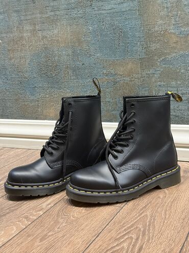 Çəkmələr: Original DR MARTENS ÇEKME Dr. Martens 1460 üslublu qara dəri krujevli — 10