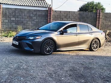 продам кару: Toyota Camry: 2018 г., Седан — 1
