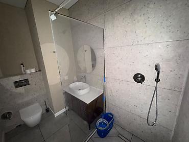 Uzunmüddətli kirayə mənzillər: Sea Breeze Marina Village 2 otaqli ev kiraya verilir. Duş kabini – — 7