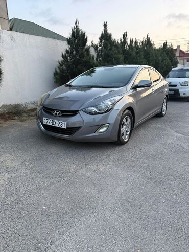 Hyundai: Hyundai Elantra: 1.6 l | 2012 il Sedan — 1