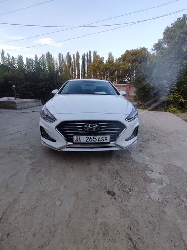 машина в росрочку: Hyundai Sonata: 2017 г., 2 л, Автомат, Газ, Седан