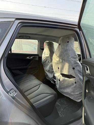 Roewe: Roewe RX5: 2023 г., 1.5 л, Автомат, Гибрид, Кроссовер — 7