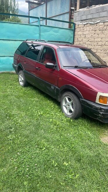 гольф машина: Volkswagen Passat CC: 1992 г., 1.8 л, Механика, Бензин, Универсал