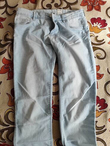 джинсы размер м: Разгружаю гардероб. Продаю недорого вещи в хорошем качестве. Всё за