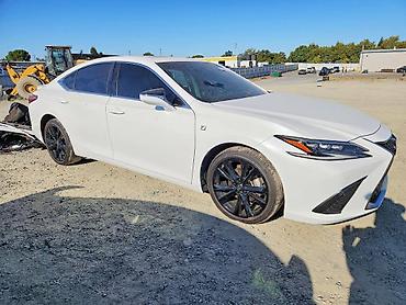 inter: Lexus ES: 2022 г., 2.5 л, Автомат, Гибрид — 2