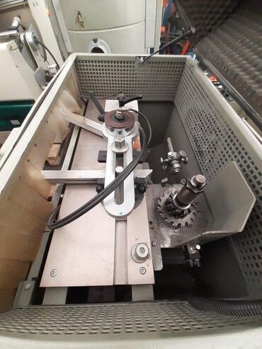 Ostali alati i mašine: Freza za aluminijum 1142 🛠️ Stanje: Polovno, remontovano, uvezeno iz na lalafo.rs — 9 Ostali alati i mašine: Freza za aluminijum 1142 🛠️ Stanje: Polovno, remontovano, uvezeno iz — 9