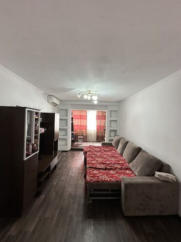 Продажа квартир: 3 комнаты, 65 м², 104 серия, 4 этаж, Косметический ремонт