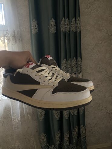 мужские сапошки: Кроссы Nike Air Jordan 1 x Travis Scott Lux качества 🔥🔥 С коробкой