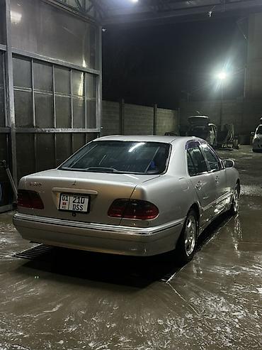 Mercedes-Benz: Mercedes-Benz E-Class: 2001 г., Седан — 3