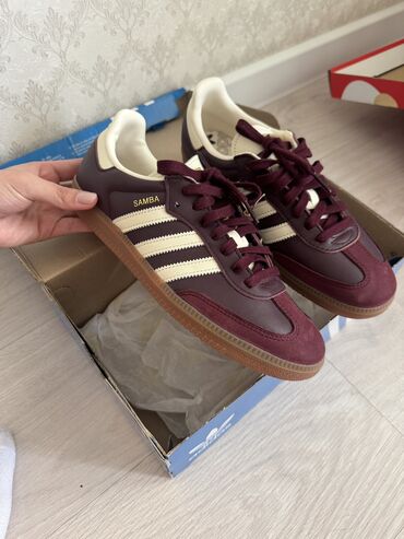 платье для беременных бишкек: Кроссовкалар, 41, Adidas, Жаңы, Өзү алып кетүү, Акылуу жеткирүү