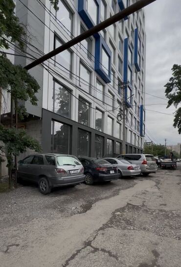 аренда помещения для кофейни: Просторное коммерческое помещение 151 кв.м, расположенное на первом