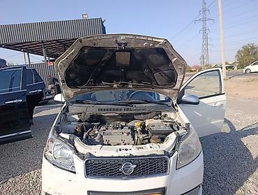 Другие автомобили: Газ бензин на обычных номерах Белый компактный седан (4 двери) с — 23