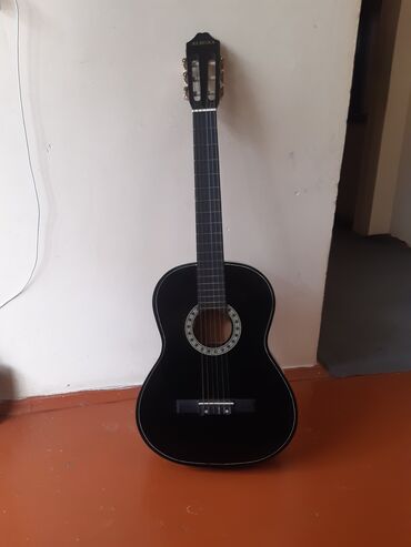 Tar: Klassik gitara, Pulsuz çatdırılma