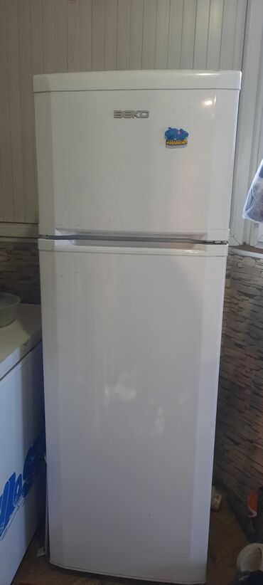 ремонт холодильник: Холодильник Beko, Б/у, Двухкамерный
