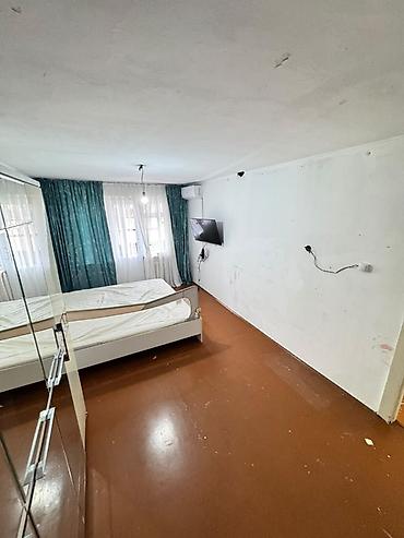 Квартиры: 1 комната, 32 м², 104 серия, 4 этаж, Старый ремонт — 6