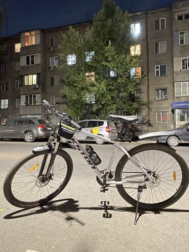Велосипеды: Продаю хороший велосипед фирмы KSTON брали недавно почти новый Рама