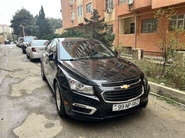 Chevrolet: Chevrolet Cruze sedan - Çox ekonomlu benzin xercleyir - Kuzov: qara — 2