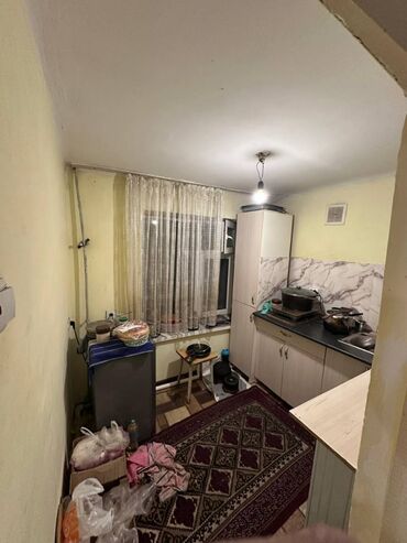 дома деревянные купить: Продается 2х комнатное помещение в центре Г. Ош ул Ленина 341/40