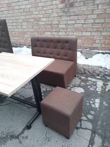 стулья и столы для кафе: Комплект стол и стулья Для кафе, ресторанов