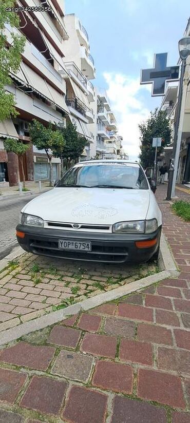 Toyota Corolla: | 1993 year Hatchback