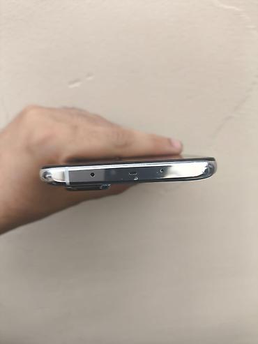 tcl 10 plus: Xiaomi Mi 10T, 128 GB, rəng - Gümüşü, 
 Barmaq izi — 4