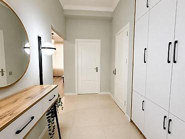 квартира 3 комнатная: İcarəyə verilir 2 otaqlı yeni tikili 68 m², Gənclik m. Kateqoriya — 2