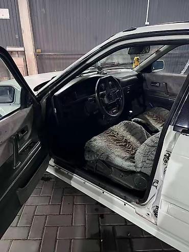 mazda 626 1990: Mazda 626: 1990 г., 2 л, Механика, Бензин, Седан — 2