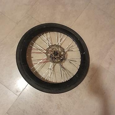 velosiped kameri: Ikisi bir yerdə Velosiped arxa təkəri və kaseta ilə tam komplekt - — 2