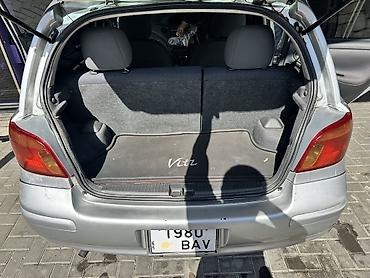 Продажа авто: Toyota Vitz: 2003 г., 1.3 л, Автомат, Бензин, Хэтчбэк — 10