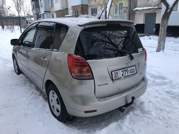 Toyota: Toyota Corolla Verso: 2002 г., 1.8 л, Механика, Бензин, Универсал