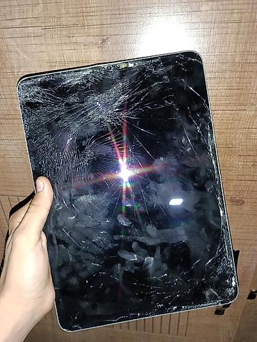 pro controller: İşlənmiş Apple iPad Pro 11 (2018), 9,7", 512 GB, Ödənişli çatdırılma — 2