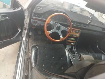 на мерс 124: Mercedes-Benz W124: 1992 г., 2.3 л, Механика, Газ, Купе