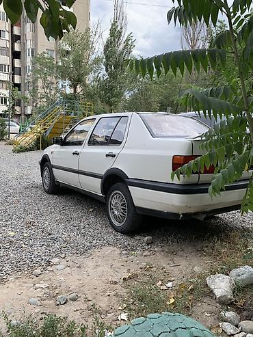 sprinter rex: Volkswagen Vento: 1993 г., 2 л, Механика, Бензин, Седан — 3