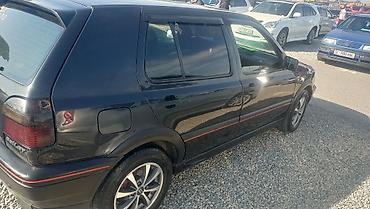 т40 сатылат: Volkswagen Golf: 1992 г., 1.8 л, Кол менен иштөөчү, Бензин, Хетчбек — 2