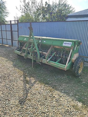 soyuducular satisi: Traktor saz vəziyyətdədir il2015 komda satlr təkdə satlr 1221lə də — 2
