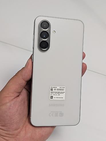 note 2: Samsung Galaxy A56 5G, Б/у, 256 ГБ, цвет - Белый, 2 SIM — 2