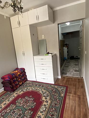flat in osh: 2 адамга квартира берилет 
8 микрорайон — 3