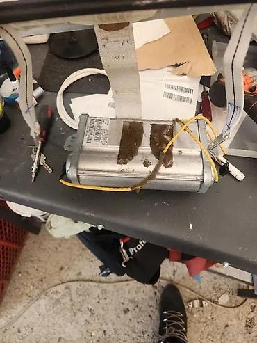 pedale: AIRBAG SUVOZACA I POKLOPAC BMW X3 | Poklopac i airbag bmw x3 — 2