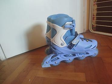Roleri i rolšue: Podesivi roleri 36-39 plavi,tockici za rolere - ko novi Deciji — 12