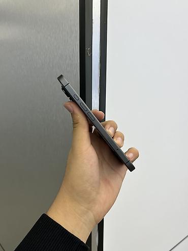 айфон по дешевле: IPhone 17, Б/у, 256 ГБ, Black Titanium, Защитное стекло, Чехол, В рассрочку, 97 % — 2