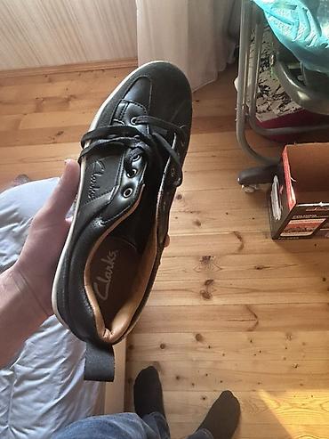 Clarks kişi idman ayaqqabısı Tezedi geyinilmeyib karobkadadi ayagima